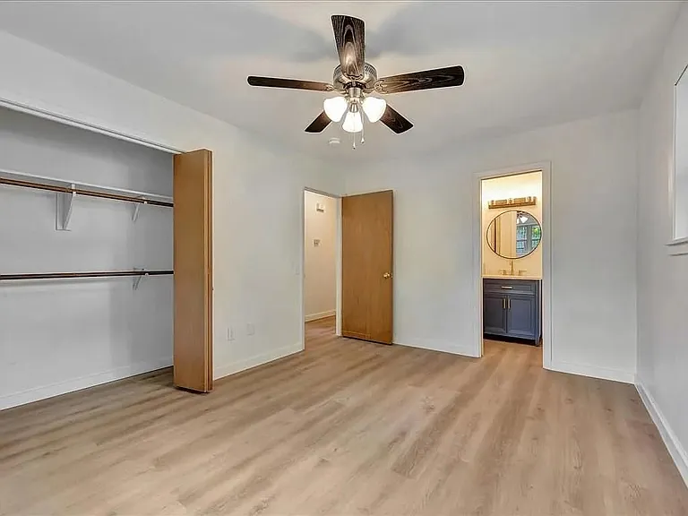 801 Duren St — Photo 8