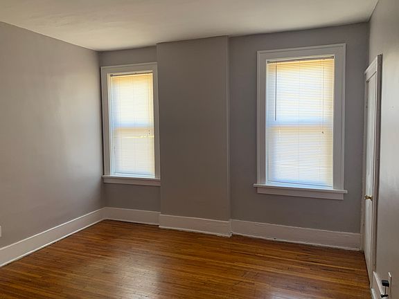 5th image of 4101 Dewey Ave #A