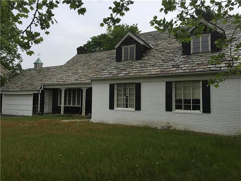 1st image of 46 Auerbach Ln