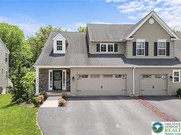 2nd image of 2352 Creekside Dr