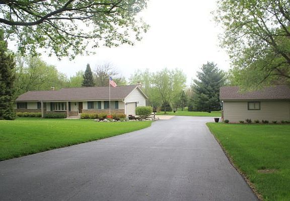 Front of Home with Bonus Garage