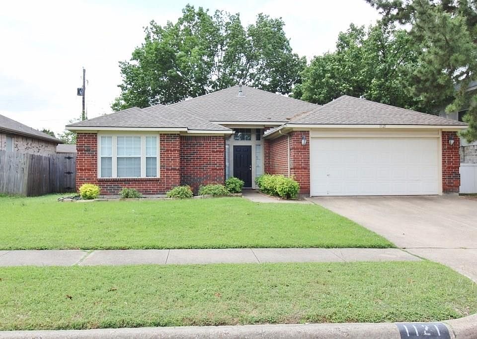 1st image of 1121 Germany Dr