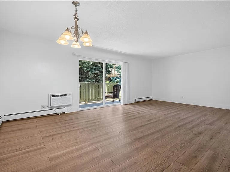 2150 S Vaughn Way #202 — Photo 6