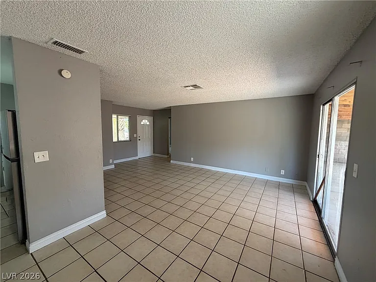 4732 Chantilly Ave — Photo 14