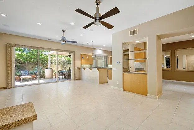 3 bed, 2347 sqft, $6,500 — Photo 1