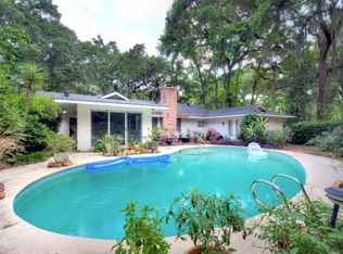 301 Cannon Ct, Saint Simons Island, GA 31522