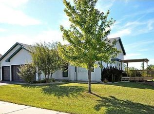 518 1st St N, Montrose, MN 55363