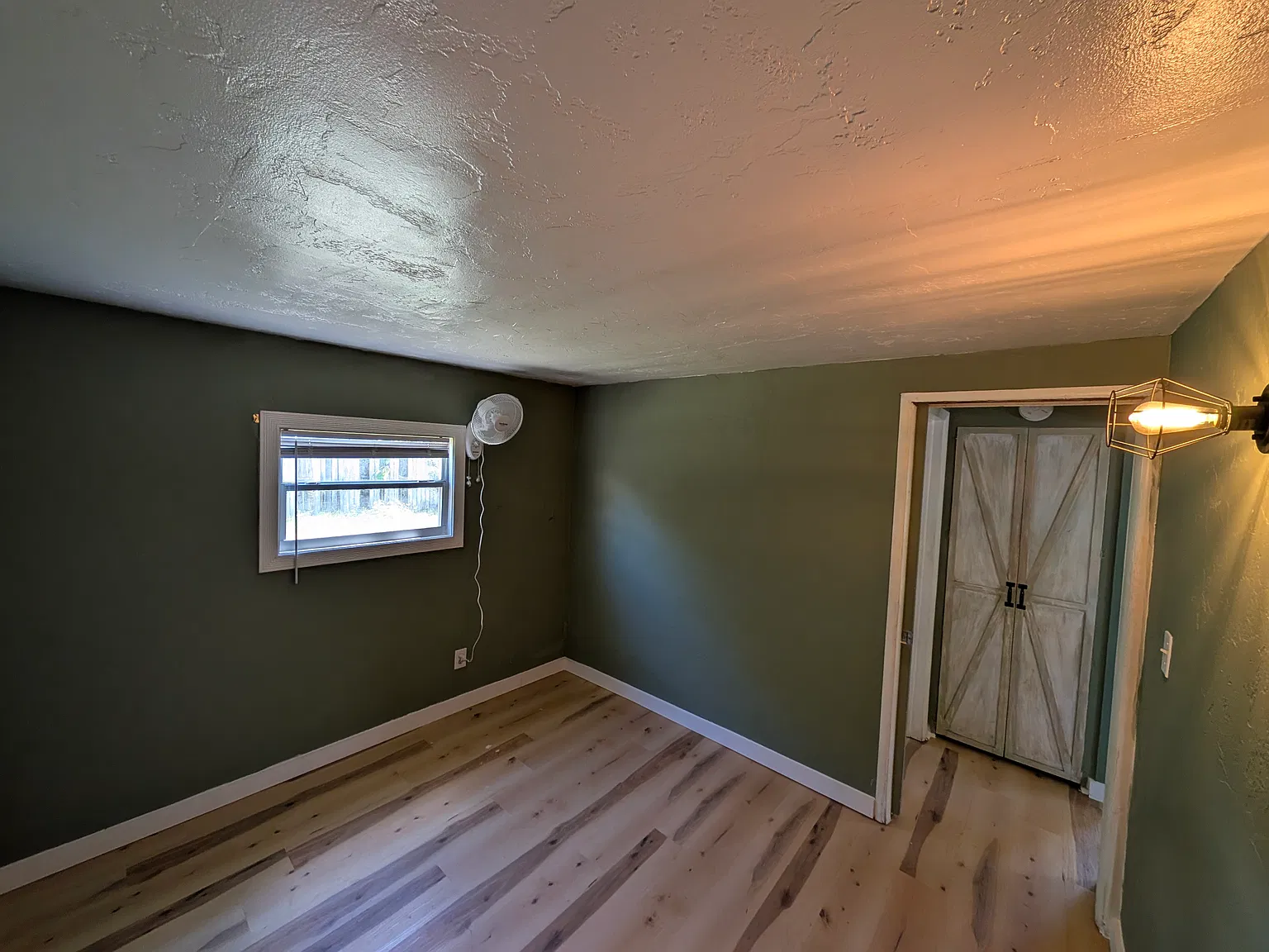 1 bed, 550 sqft, $1,050 — Photo 3