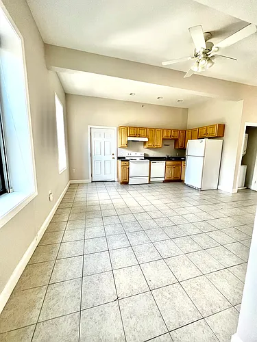 725 Merrimack St #102 Photo 1