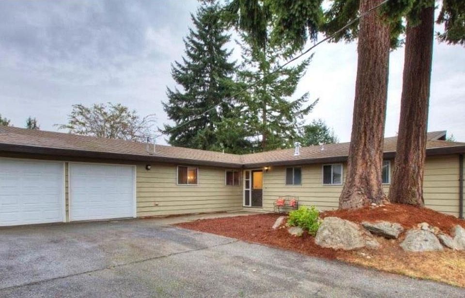 1st image of 132 152nd Pl SE