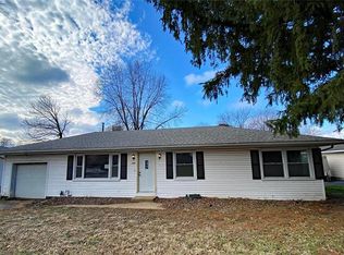 300 Frey Ln, Fairview Heights, IL 62208