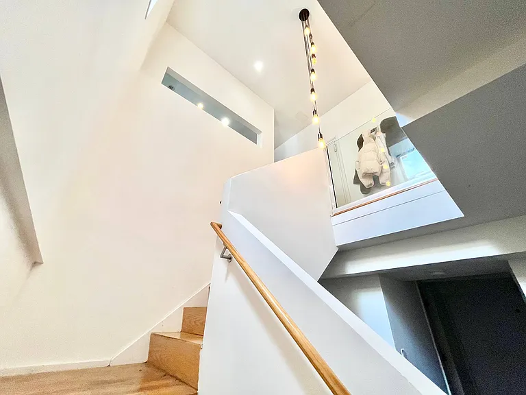 29 Brooklyn Ave #1R — Photo 6