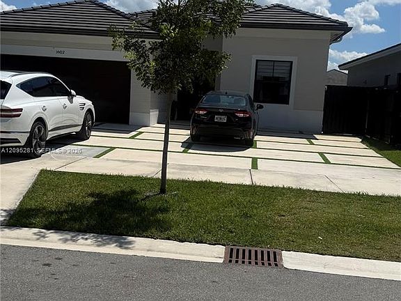 2nd image of 14422 SW 18th St