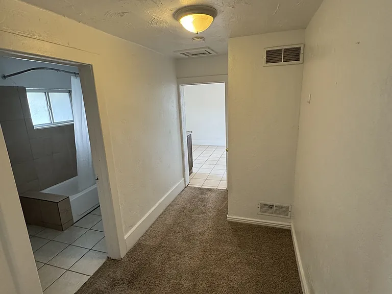 735 W 400 N #3 — Photo 9