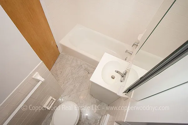 Rented by Copperwood Real Estate | media 8