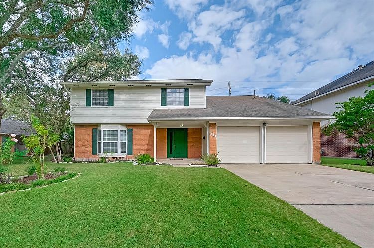 1st image of 841 Lakeview Dr