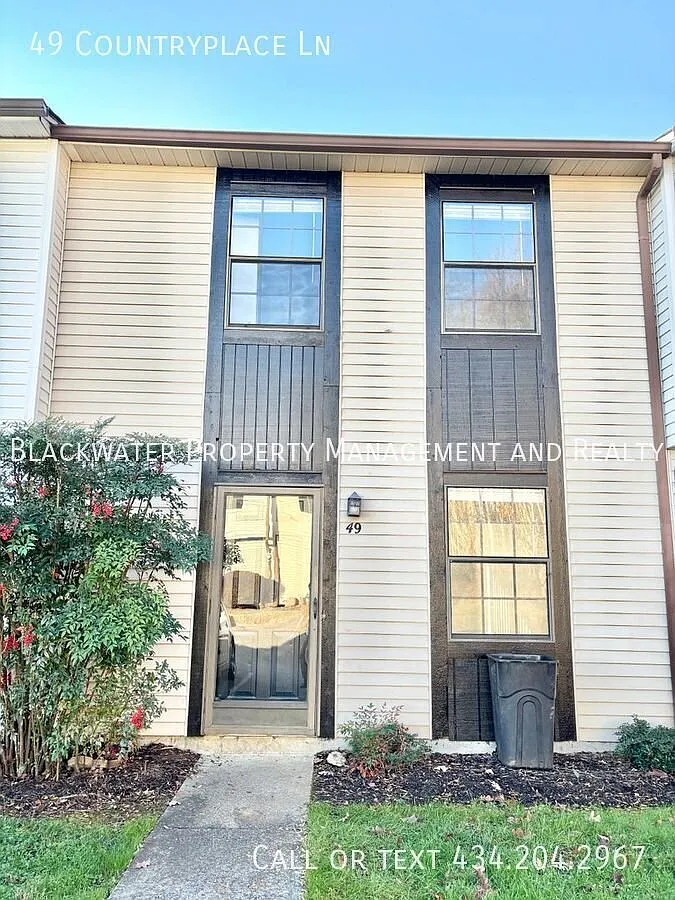 2 Bedroom Townhouse in Countryplace! — Photo 1