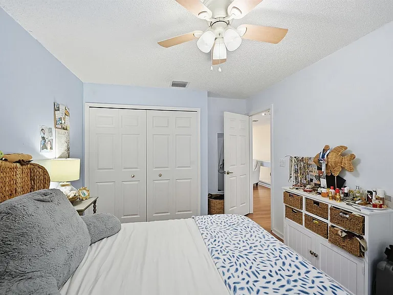 15073 Oak Chase Ct — Photo 35