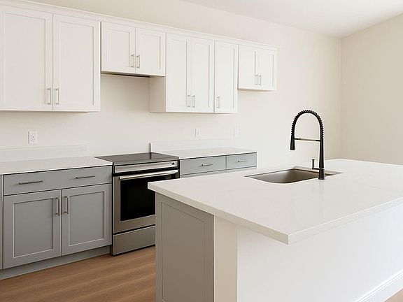 5th image of 13703 New Salem Rd