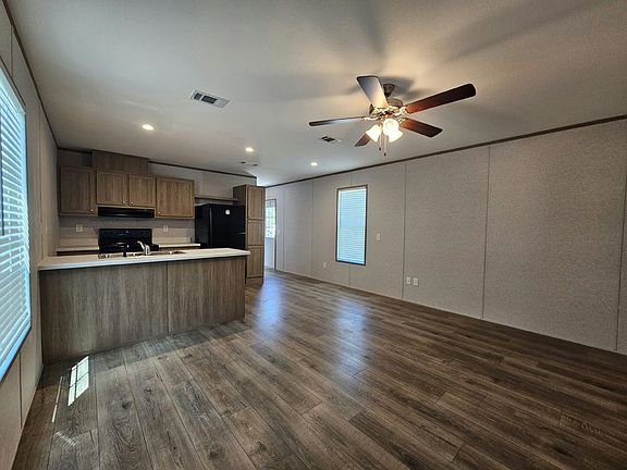 2nd image of 601 Suwanee Dr #2154