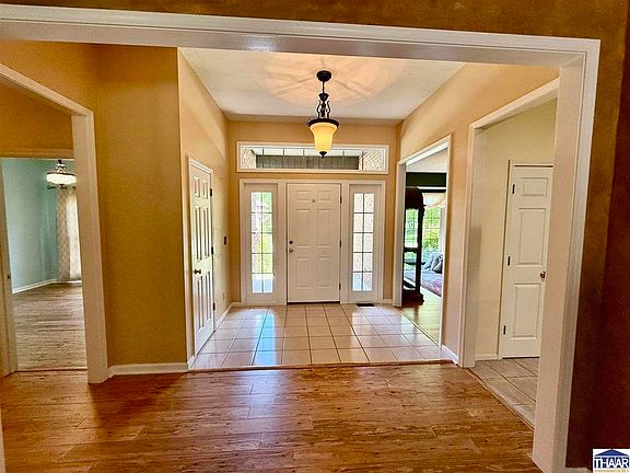 4th image of 3823 Autumn Ridge Rd