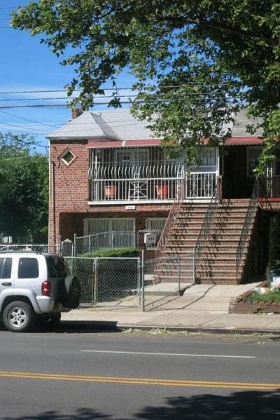 2nd image of 982 E 80th St