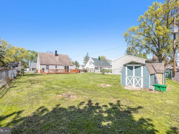 25 Constitution Ave, Norristown, PA 19403