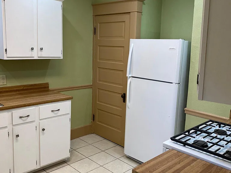 103 S Portland Ave — Photo 19