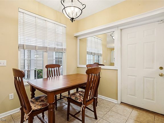 4th image of 2601 Wyndgate Ct