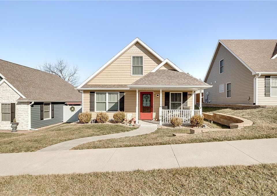 1st image of 4805 N Creek Woods Dr