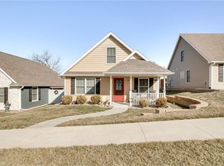 4805 N Creek Woods Dr, Saint Joseph, MO 64507