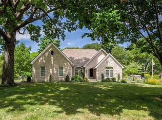 304 W 114th St, Kansas City, MO 64114