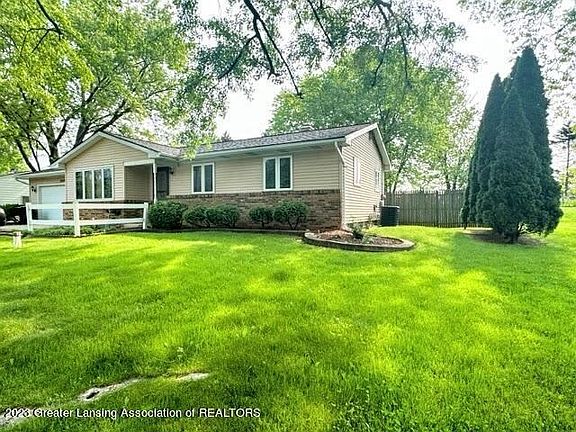 3rd image of 12536 Cherry Ln