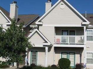 22694 Lenox Dr #123, Fairview Park, OH 44126