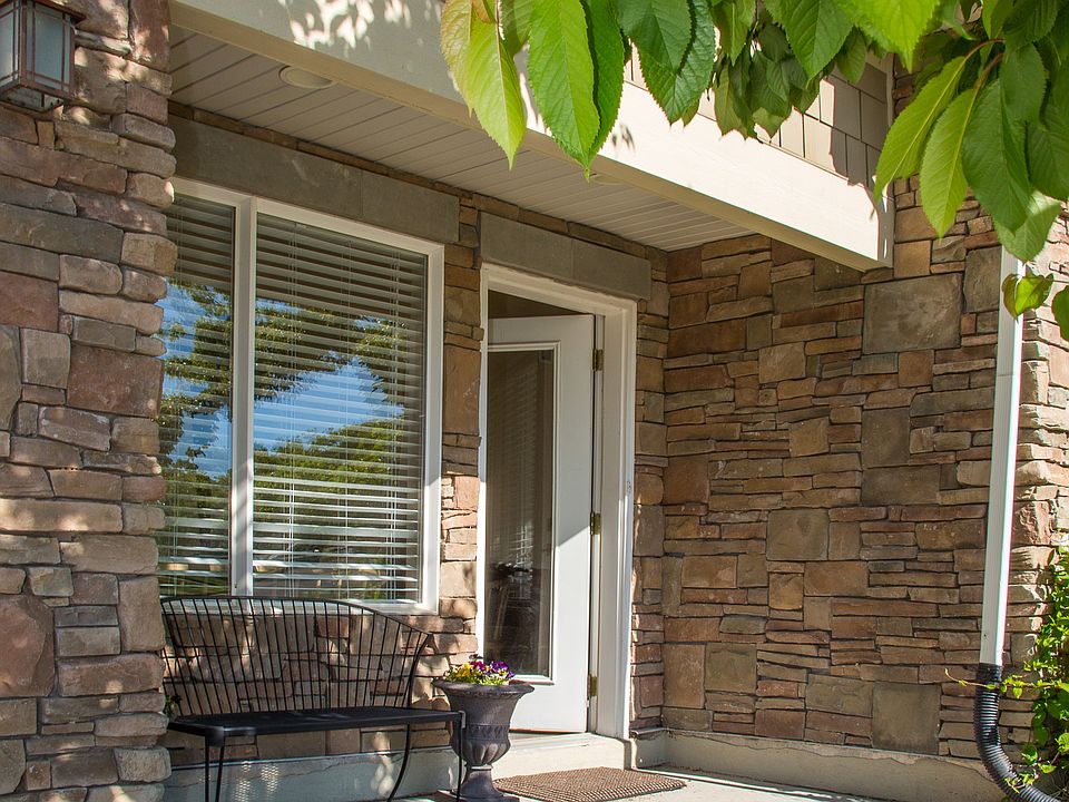 2nd image of 78 N Scenic Hills Cir