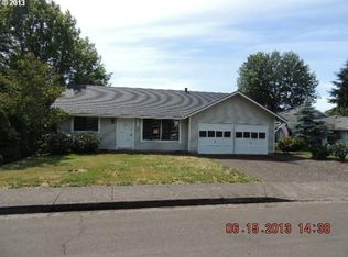 3111 Kentwood Dr, Eugene, OR 97401