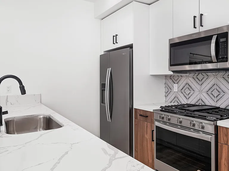 5247 Rincon St — Photo 9