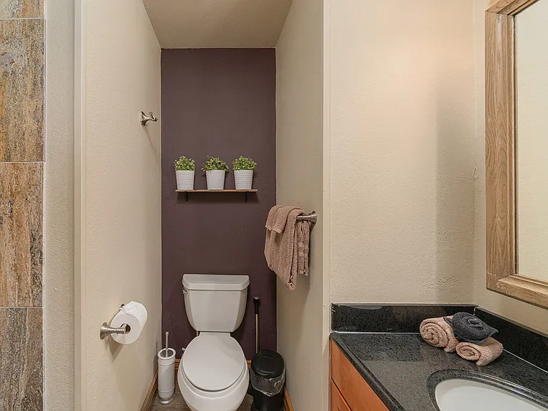 Mahoney Dr — Photo 18