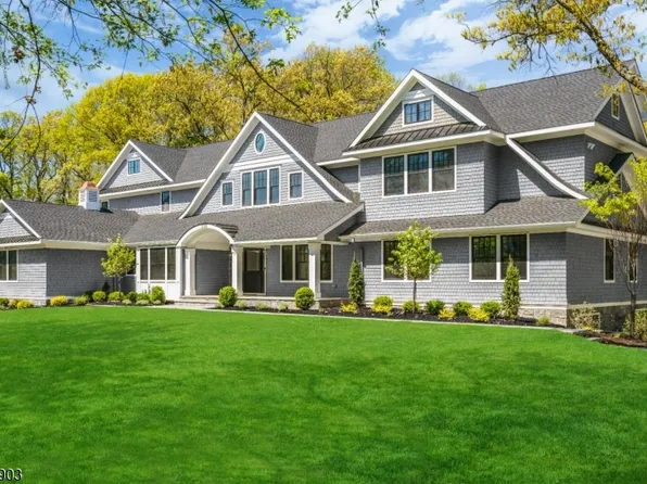 330 HARTSHORN DRIVE, Millburn Twp., NJ 07078