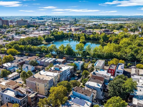 129 Prospect Street image 33 of 34