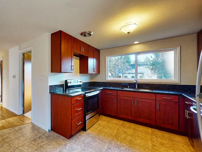 14405 SE 15th St — Photo 7