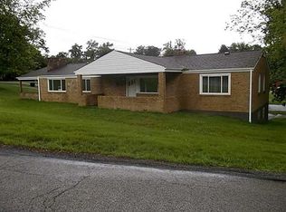 444 Aten Rd, Coraopolis, PA 15108