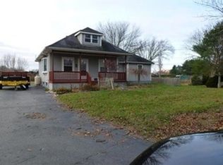 366 Gulf Rd, Dartmouth, MA 02748