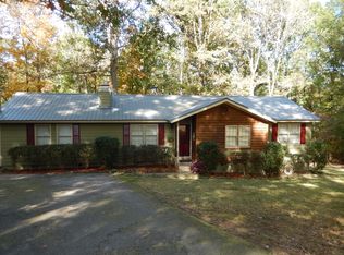 111 Heatherbrook Dr, Lagrange, GA 30240