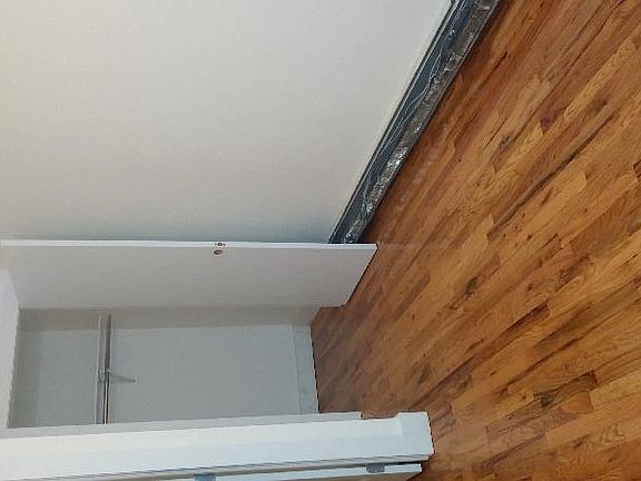 4th image of 369 Kosciuszko St #1
