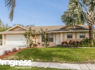 8000 Mohigan Cir, Boca Raton, FL 33487