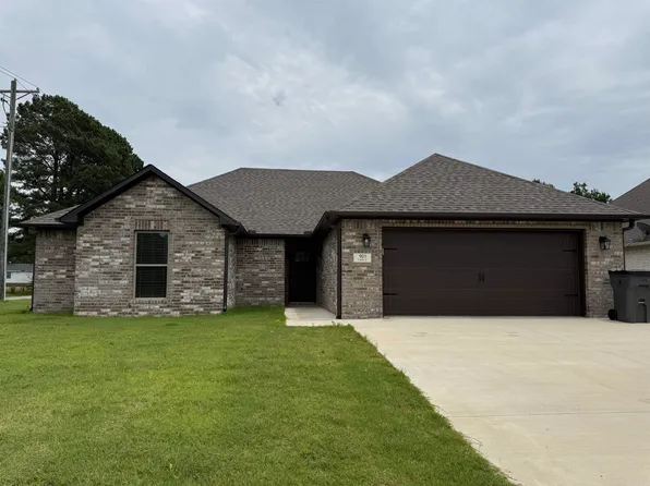 901 S 59th St, Paragould, AR 72450