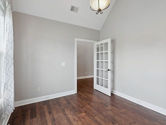 4th image of 5119 Cloister Dr