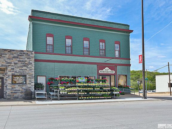 2nd image of 107 W Eldora Ave