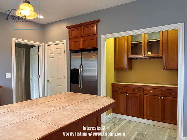 3365 Gilham Rd — Photo 23